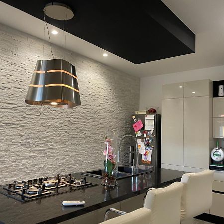 Syria Luxury Apartment Syrakus Exterior foto